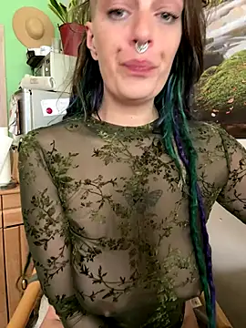 Snapshot of MenaDreadfull chatting on October 3, 2025, 9:00 am MenaDreadfull online show from October 3, 2025, 9:00 am