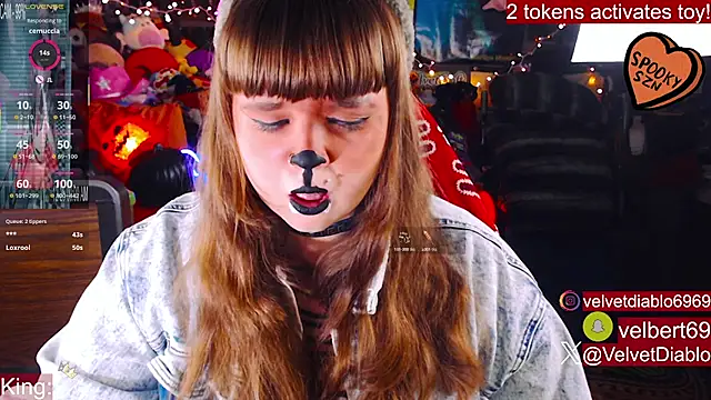 Snapshot of VelvetDiablo chatting on October 21, 2025, 12:21 am VelvetDiablo online show from October 21, 2025, 12:21 am