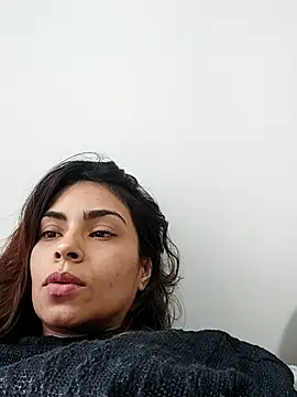 Snapshot of Ivanna2 chatting on March 12, 2025, 9:03 pm Ivanna2 online show from March 12, 2025, 9:03 pm