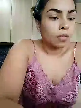 Snapshot of Ivanna2 chatting on December 2, 2024, 1:52 pm Ivanna2 online show from December 2, 2024, 1:52 pm