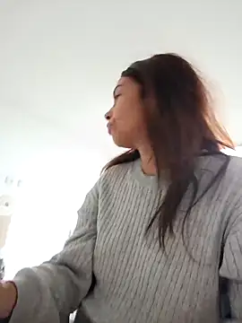 Snapshot of Ivanna2 chatting on October 10, 2025, 3:02 pm Ivanna2 online show from October 10, 2025, 3:02 pm