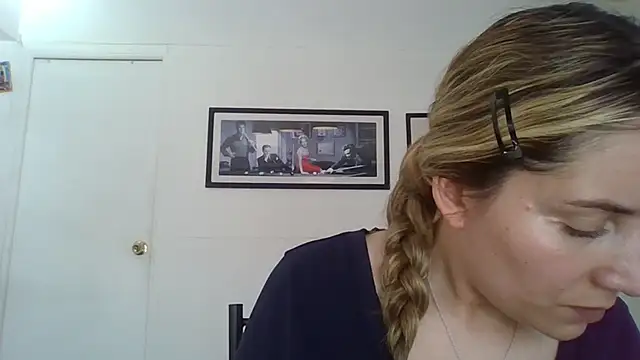 Snapshot of alaanna_new chatting on September 24, 2025, 8:26 pm alaanna new online show from September 24, 2025, 8:26 pm