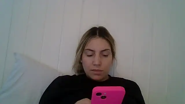 Snapshot of alaanna_new chatting on October 28, 2025, 9:03 pm alaanna new online show from October 28, 2025, 9:03 pm