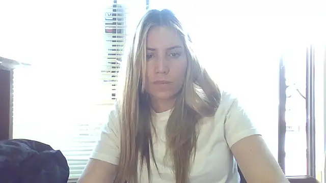 Snapshot of alaanna_new chatting on October 7, 2025, 6:42 pm alaanna new online show from October 7, 2025, 6:42 pm