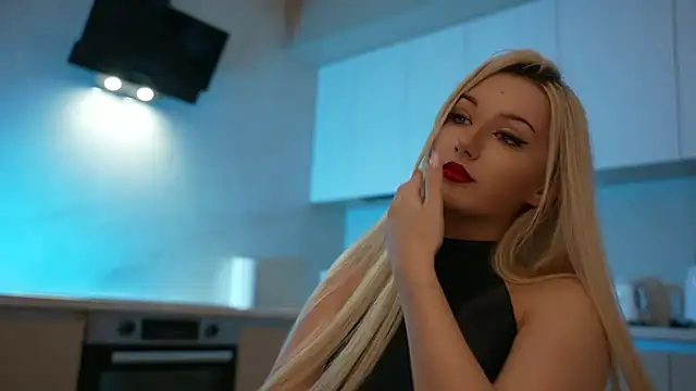 CatchMe1 online show from December 15, 2025, 7:20 pm