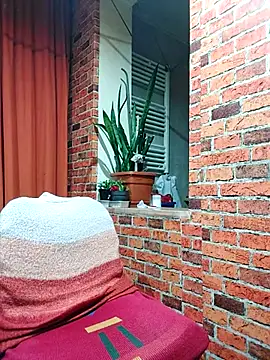 Snapshot of Love_Tina56 chatting on October 5, 2025, 5:47 pm Love Tina56 online show from October 5, 2025, 5:47 pm