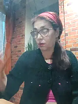 Snapshot of Love_Tina56 chatting on October 15, 2025, 4:33 am Love Tina56 online show from October 15, 2025, 4:33 am