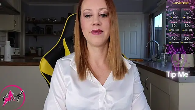 stripmequick online show from January 7, 2025, 10:55 am