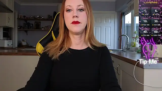 stripmequick online show from February 5, 2025, 2:16 pm