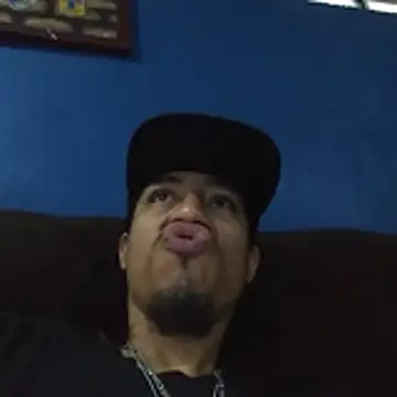 AlexAlejandro13 online show from April 18, 2026, 2:30 pm