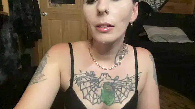 TeenyDoll online show from June 12, 2026, 2:42 am