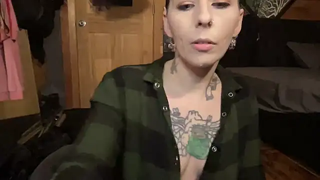 TeenyDoll online show from October 5, 2025, 3:30 am