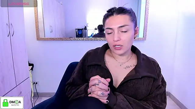 EricaVanderhill online show from July 10, 2026, 6:52 pm