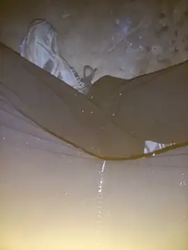 FinableKnee online show from November 29, 2025, 12:00 am