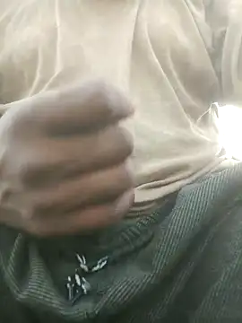 FinableKnee online show from October 3, 2025, 4:14 am