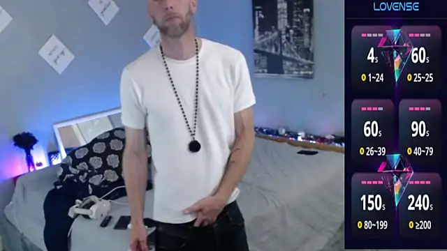 MaxRouger online show from October 3, 2025, 6:48 am