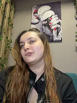 CandyShoopp online show from April 9, 2026, 8:15 pm