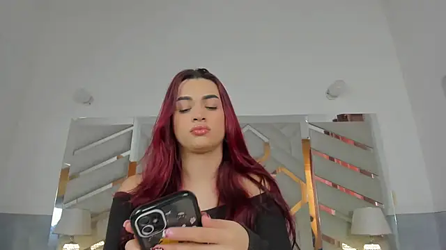 Snapshot of alexandra_fire69x chatting on February 17, 2026, 2:47 pm alexandra fire69x online show from February 17, 2026, 2:47 pm