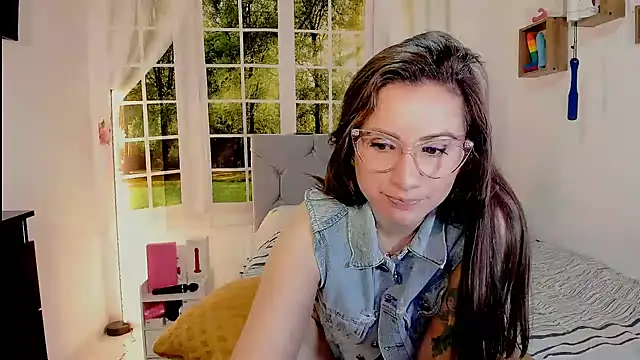 Snapshot of vanessabrown_ chatting on June 19, 2026, 9:42 pm vanessabrown online show from June 19, 2026, 9:42 pm