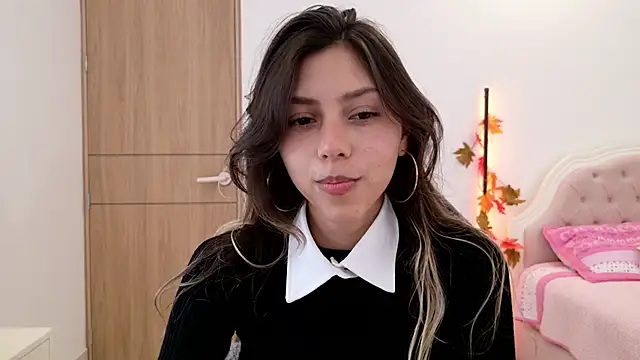 Snapshot of Sensualtease chatting on October 4, 2025, 1:29 am Sensualtease online show from October 4, 2025, 1:29 am