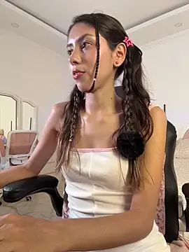Sensualtease online show from June 3, 2026, 12:44 am