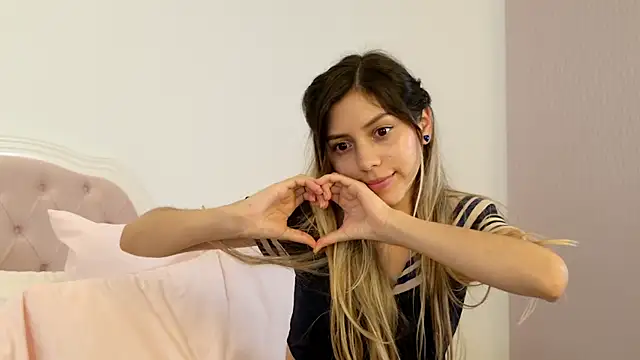 Snapshot of Sensualtease chatting on February 2, 2025, 7:20 am Sensualtease online show from February 2, 2025, 7:20 am