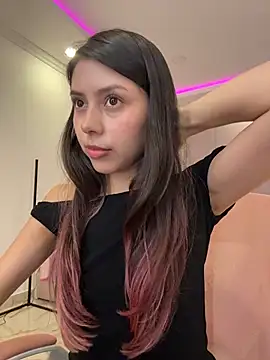 Sensualtease online show from April 6, 2026, 1:23 am