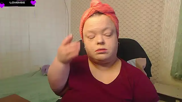 Janiffer MiMi online show from March 5, 2026, 9:39 am