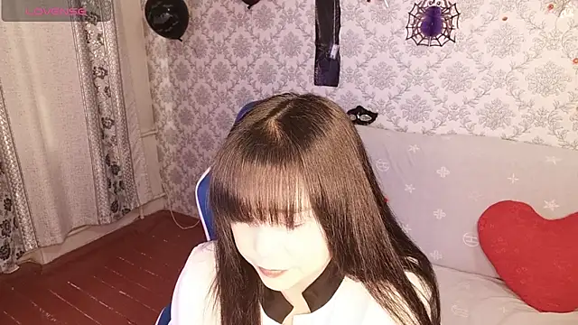 Snapshot of MissValday chatting on October 31, 2025, 5:37 am MissValday online show from October 31, 2025, 5:37 am