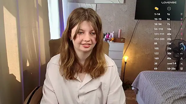 Vivian cutie online show from April 11, 2026, 10:30 am