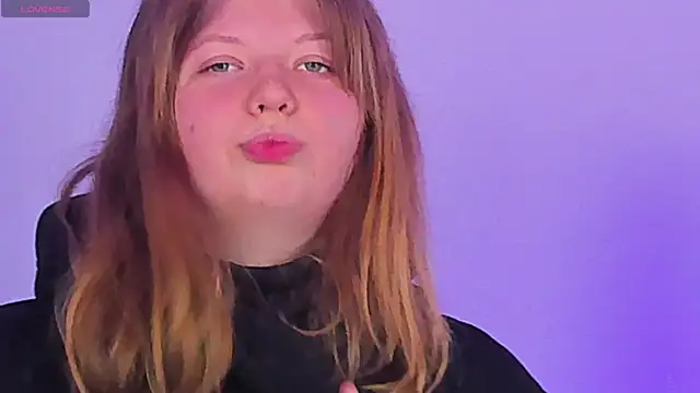 Vivian cutie online show from February 26, 2025, 3:43 pm