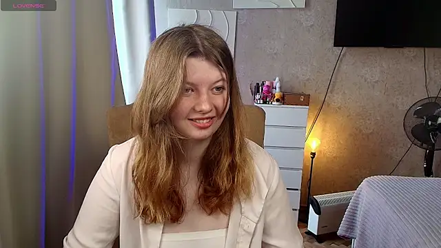 Snapshot of Vivian_cutie chatting on June 13, 2026, 12:47 pm Vivian cutie online show from June 13, 2026, 12:47 pm