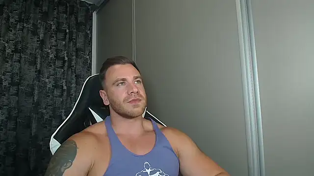 Thori92 online show from July 7, 2026, 5:16 pm