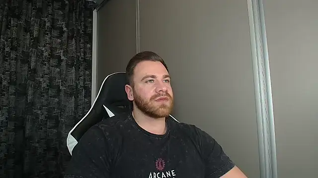 Thori92 online show from January 13, 2026, 5:17 pm