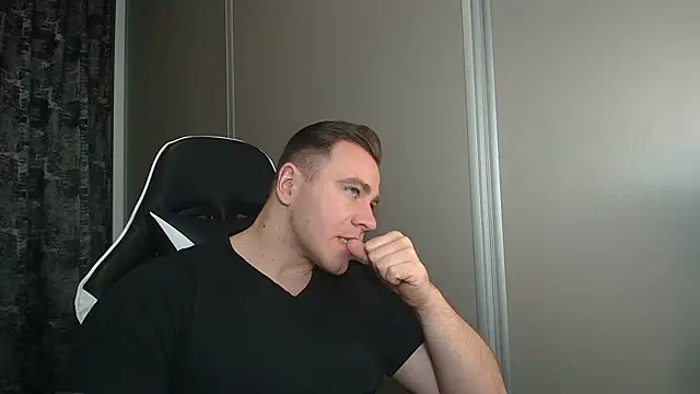 Thori92 online show from February 21, 2026, 5:37 pm