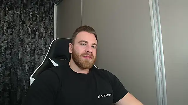 Thori92 online show from December 2, 2025, 3:03 pm