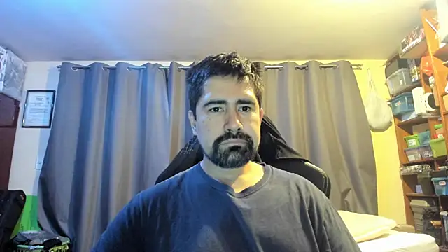 Snapshot of VonDoomdelToro chatting on October 7, 2025, 9:32 am VonDoomdelToro online show from October 7, 2025, 9:32 am