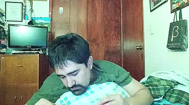 Snapshot of VonDoomdelToro chatting on February 19, 2025, 6:11 am VonDoomdelToro online show from February 19, 2025, 6:11 am