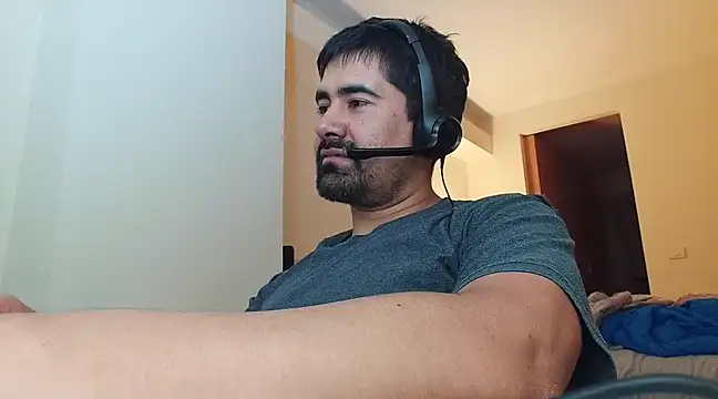 Snapshot of VonDoomdelToro chatting on February 16, 2025, 5:59 am VonDoomdelToro online show from February 16, 2025, 5:59 am