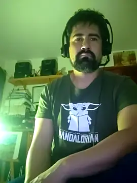 Snapshot of VonDoomdelToro chatting on March 19, 2025, 6:24 am VonDoomdelToro online show from March 19, 2025, 6:24 am