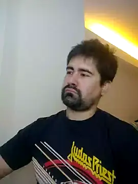 Snapshot of VonDoomdelToro chatting on January 5, 2025, 10:50 pm VonDoomdelToro online show from January 5, 2025, 10:50 pm