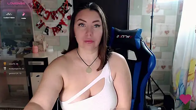 Snapshot of Korolek12 chatting on November 1, 2025, 4:41 am Korolek12 online show from November 1, 2025, 4:41 am