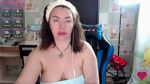 Korolek12 online show from December 15, 2025, 5:35 am