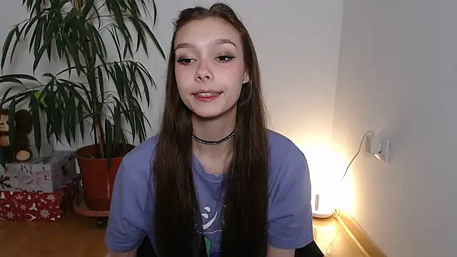 Snapshot of Michelle_Melnss chatting on December 8, 2024, 7:05 am Michelle Melnss online show from December 8, 2024, 7:05 am