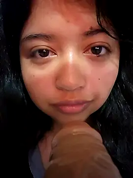 Snapshot of Peach_Girll chatting on October 20, 2025, 11:55 am Peach Girll online show from October 20, 2025, 11:55 am