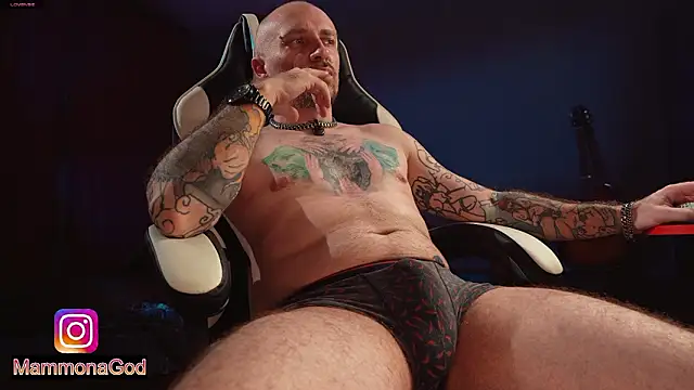 LuckyAlexx online show from March 11, 2026, 7:08 pm