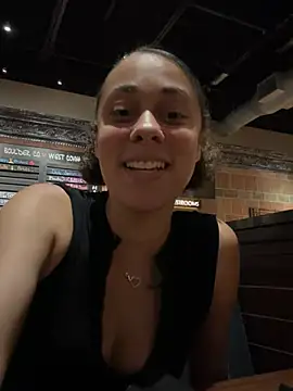 rennibear online show from July 2, 2026, 5:02 am