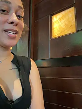 rennibear online show from July 5, 2026, 10:05 pm
