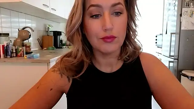 TessToy online show from February 13, 2026, 8:14 am