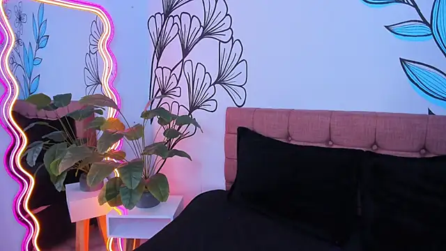 Sweet Ariadna  online show from March 8, 2025, 3:02 pm